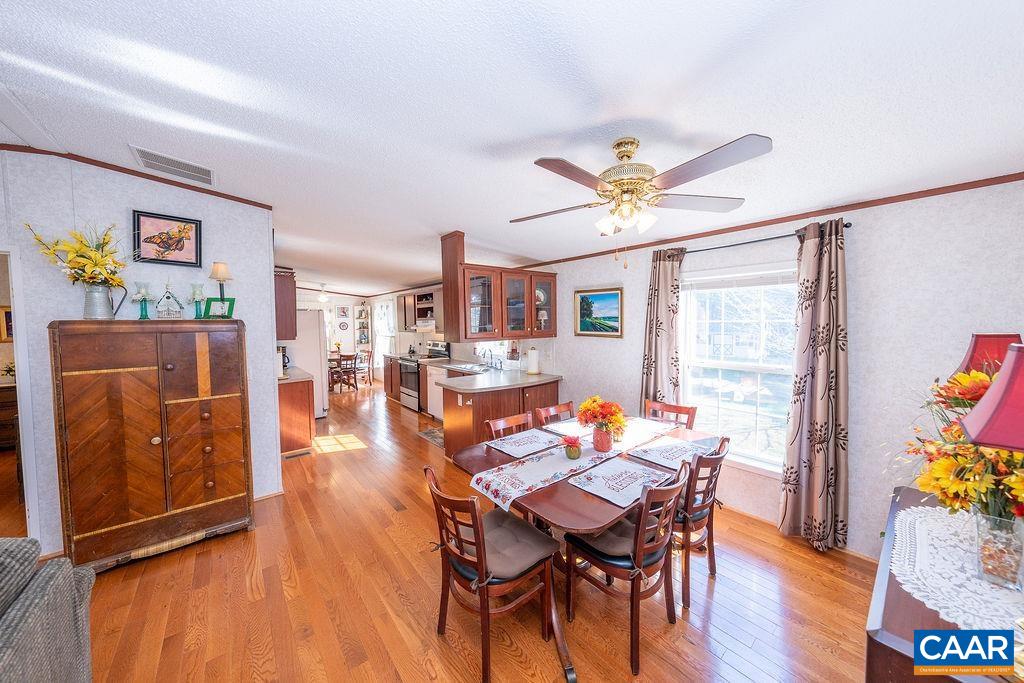 416 Hummingbird Road Scottsville, VA 24590 - Photo 7 of 36 Gallery Image 7