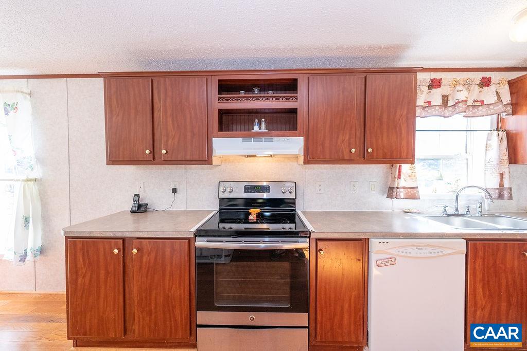 416 Hummingbird Road Scottsville, VA 24590 - Photo 10 of 36 Gallery Image 10