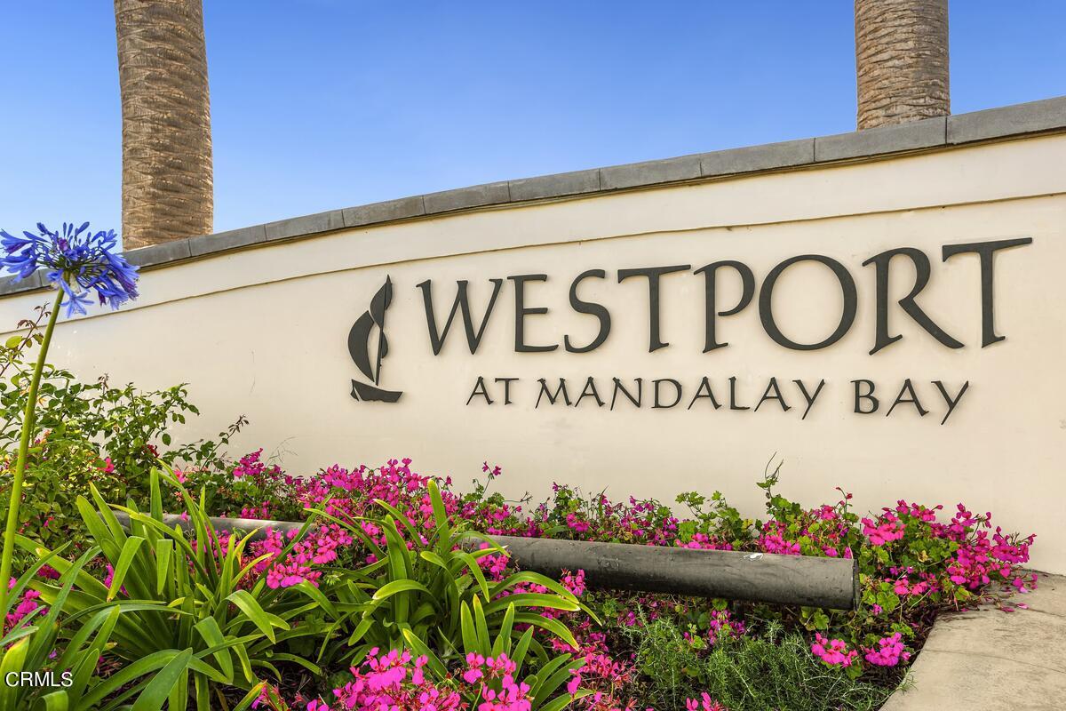 4322 Tradewinds Drive Oxnard, CA 93035 - Photo 29 of 30 a bunch of flowers and flowers