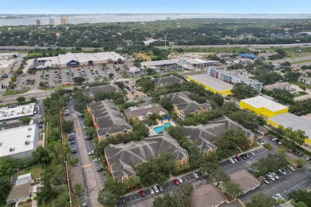 $330,000 | 4207 South Dale Mabry Highway, Unit 11207, Tampa, FL 33611