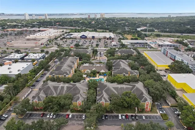 $330,000 | 4207 South Dale Mabry Highway, Unit 11207, Tampa, FL 33611