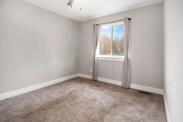 $394,900 | 583 Falcon Drive, Dundee, MI 48131