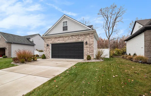 $394,900 | 583 Falcon Drive, Dundee, MI 48131