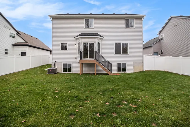 $394,900 | 583 Falcon Drive, Dundee, MI 48131