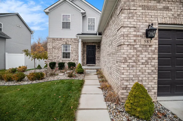 $394,900 | 583 Falcon Drive, Dundee, MI 48131