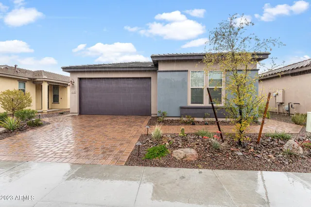 $2,100 | 4576 Nighthawk Court, Wickenburg, AZ 85390