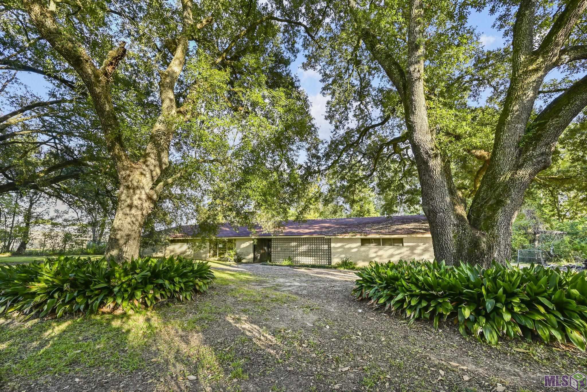 996 Staring Lane Baton Rouge, LA 70810 - Photo 3 of 21