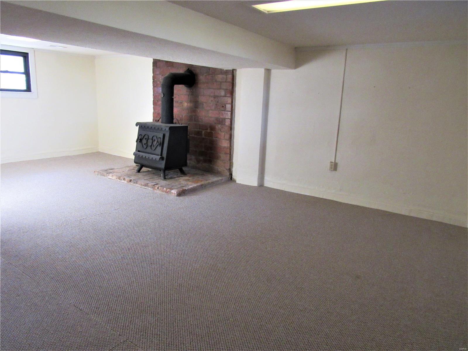 112 George Street Brighton, IL 62012 - Photo 11 of 19 Gallery Image 11