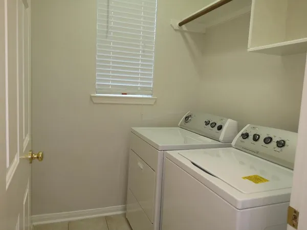 $2,400 | 3314 Worthington Drive, Pearland, TX 77584