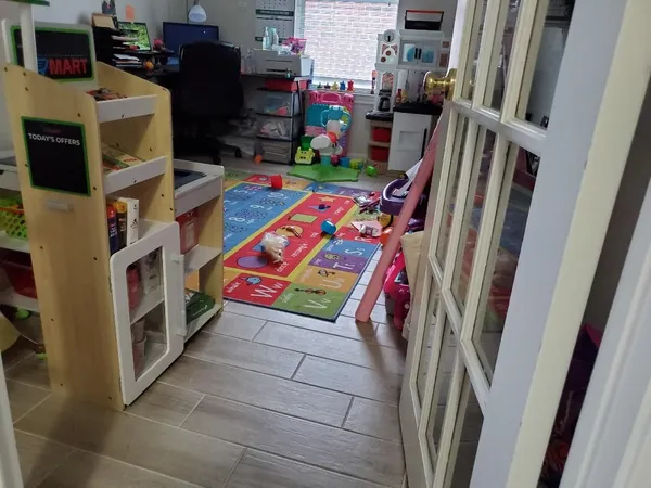 $2,400 | 3314 Worthington Drive, Pearland, TX 77584