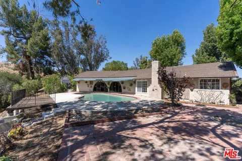 $3,900,000 | 24962 Eldorado Meadow Road, Hidden Hills, CA 91302