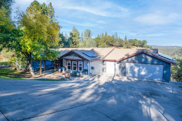 $570,000 | 242 Montgomery Drive, Mokelumne Hill, CA 95245