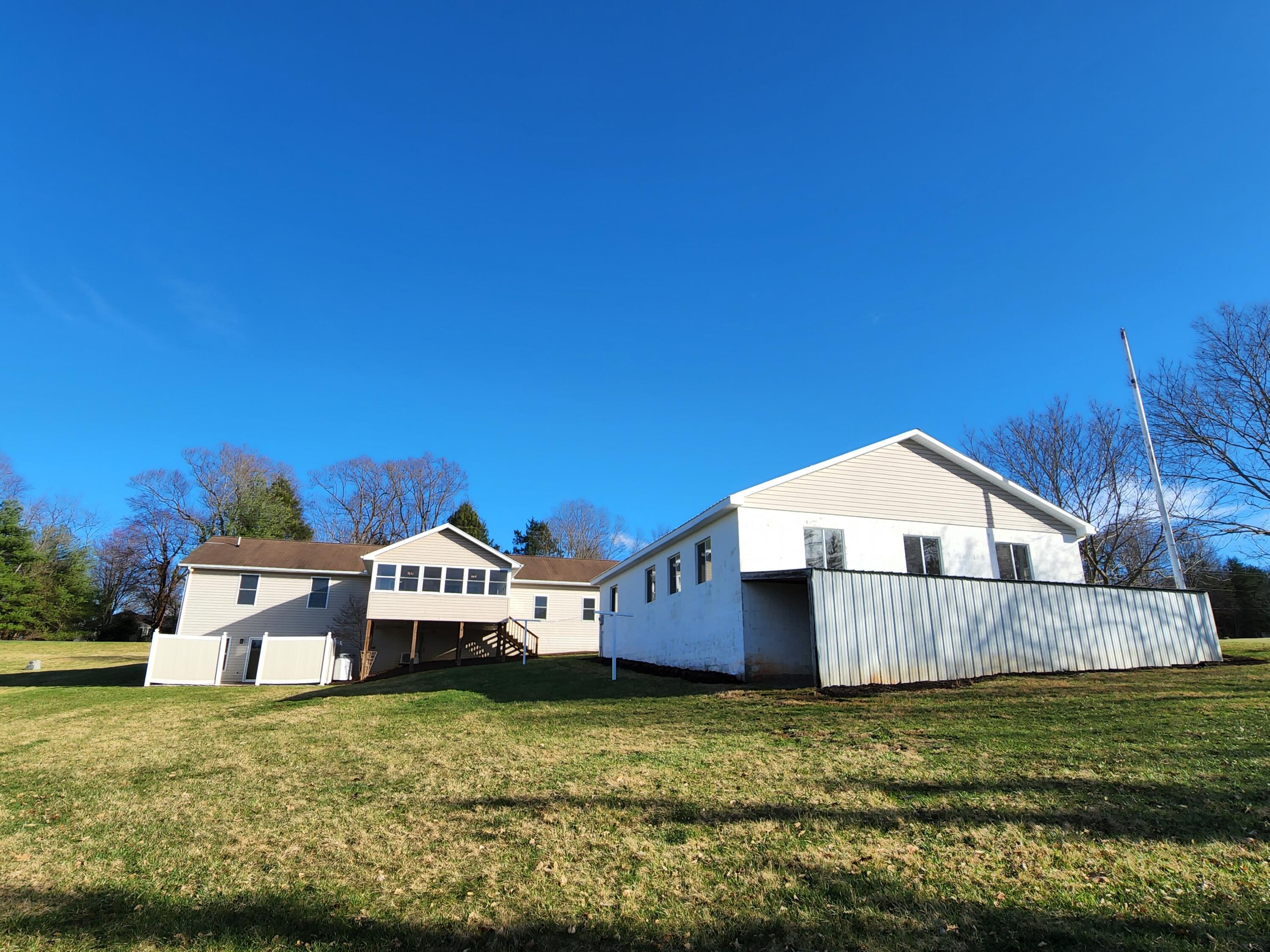 603 Middle Valley Road Hardy, VA 24101 - Photo 7 of 74 20220309_162658
