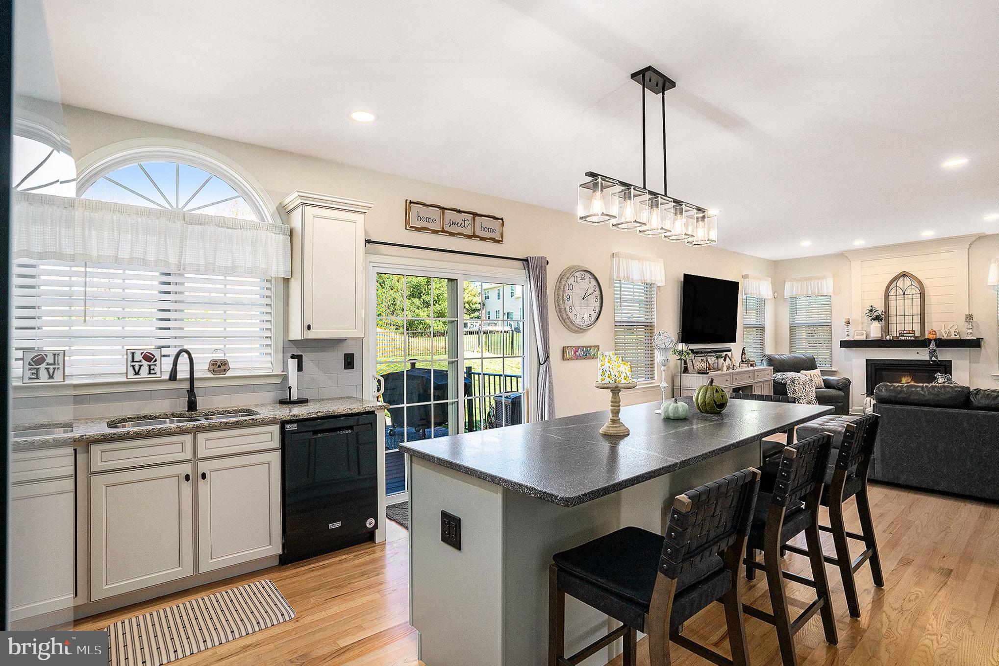20 Bunker Way Pottstown, PA 19464 - Photo 14 of 45 a kitchen with lots of counter top space and dining table
