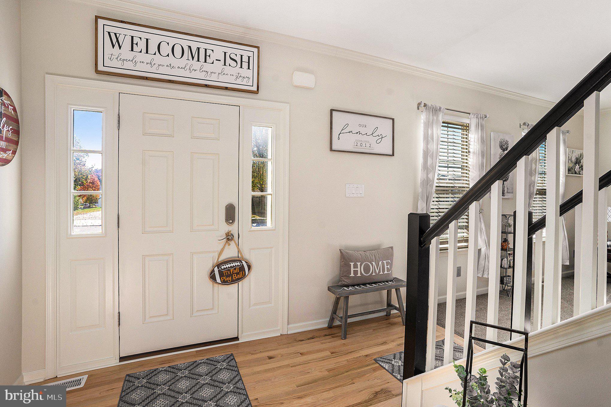 20 Bunker Way Pottstown, PA 19464 - Photo 5 of 45 a view of entryway
