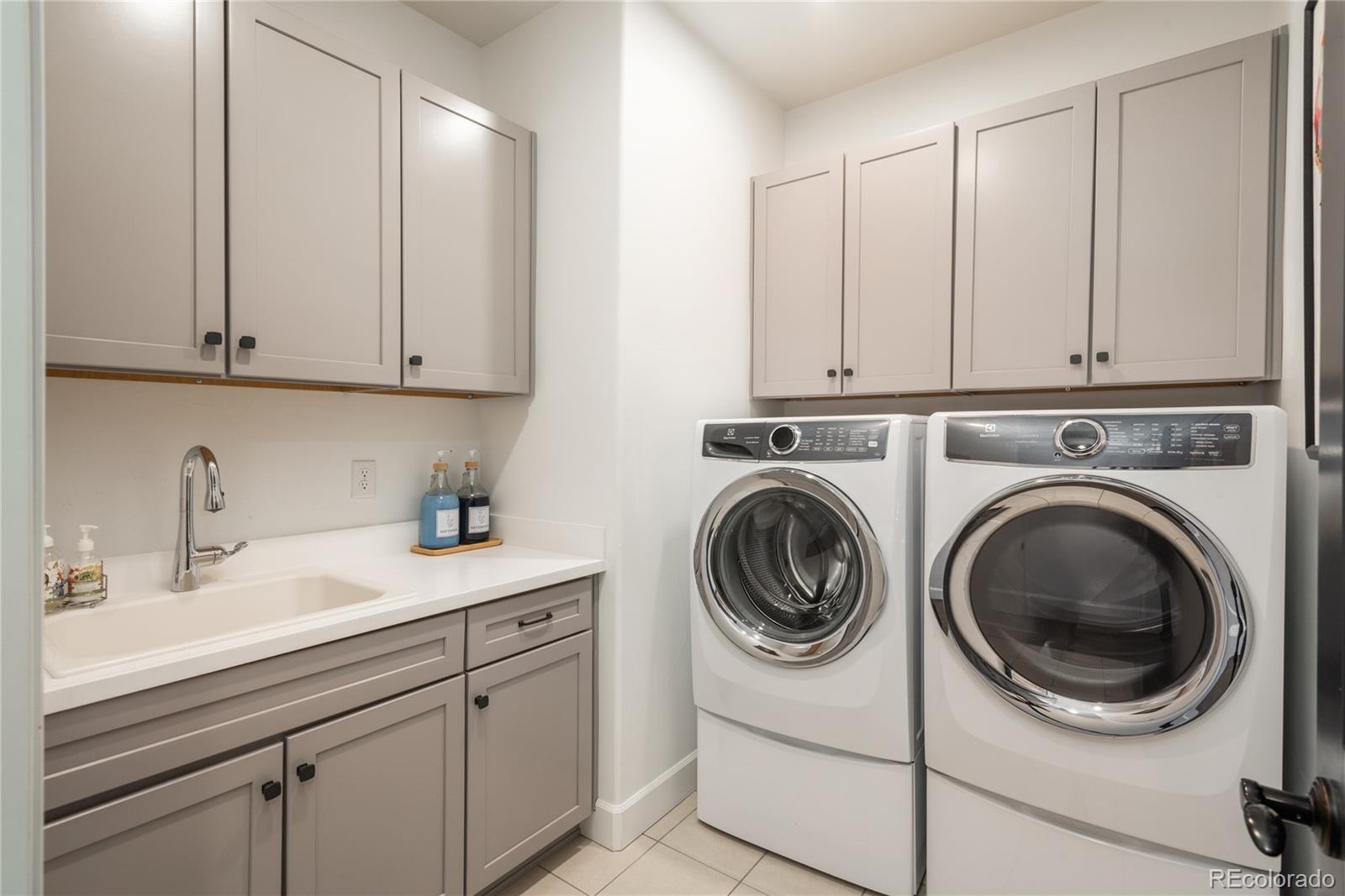 10616 Greycliffe Drive Highlands Ranch, CO 80126 - Photo 25 of 45