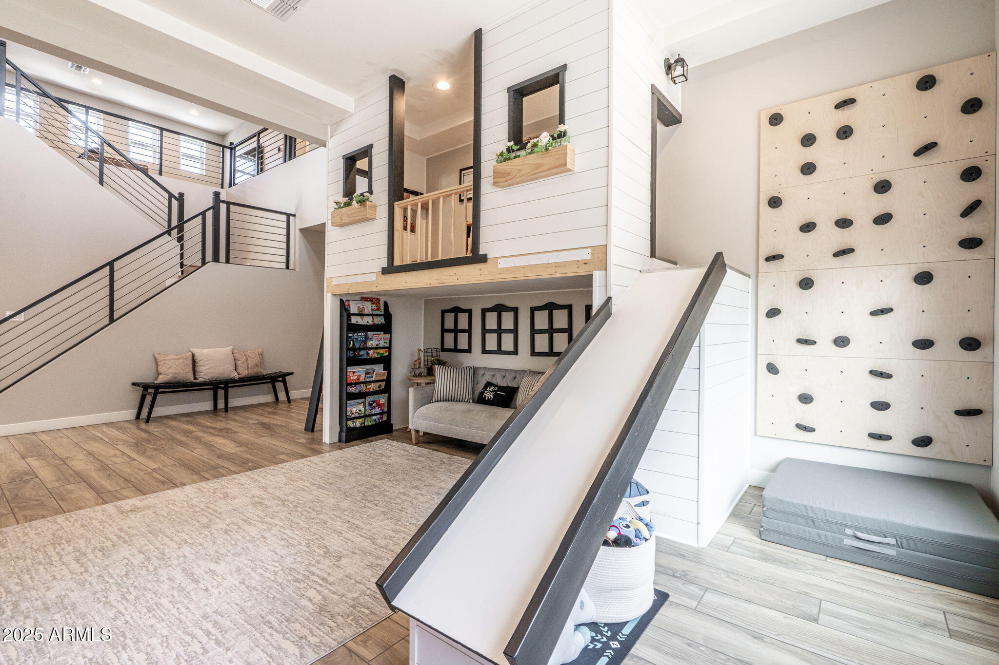 3925 East Sagebrush Street Gilbert, AZ 85296 - Photo 13 of 39 Indoor Playhouse