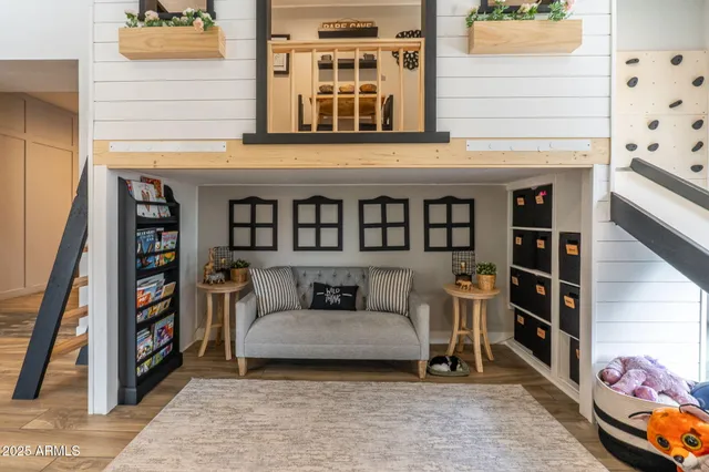 $1,900,000 | 3925 East Sagebrush Street, Gilbert, AZ 85296