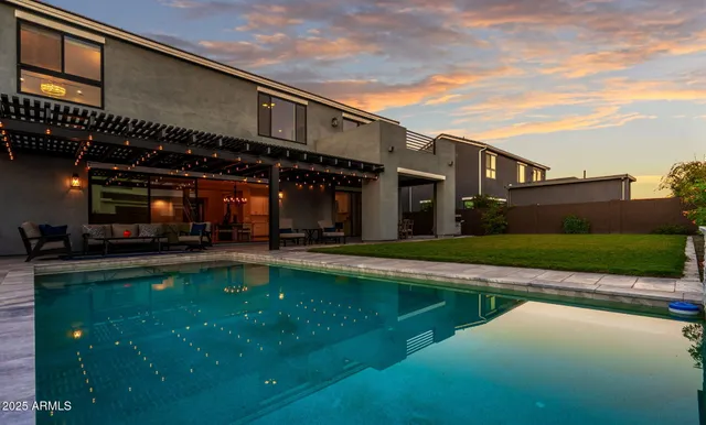 $1,900,000 | 3925 East Sagebrush Street, Gilbert, AZ 85296