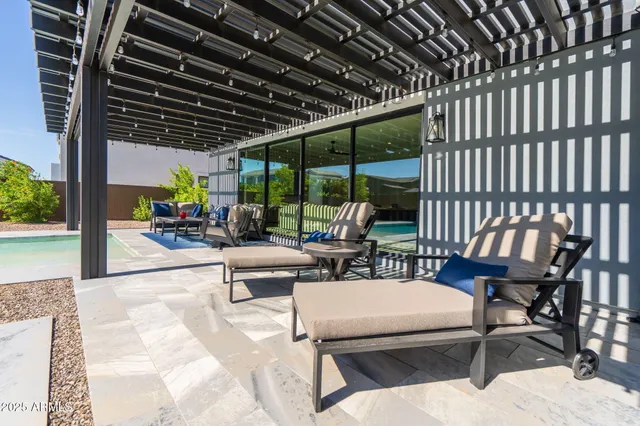 $1,900,000 | 3925 East Sagebrush Street, Gilbert, AZ 85296