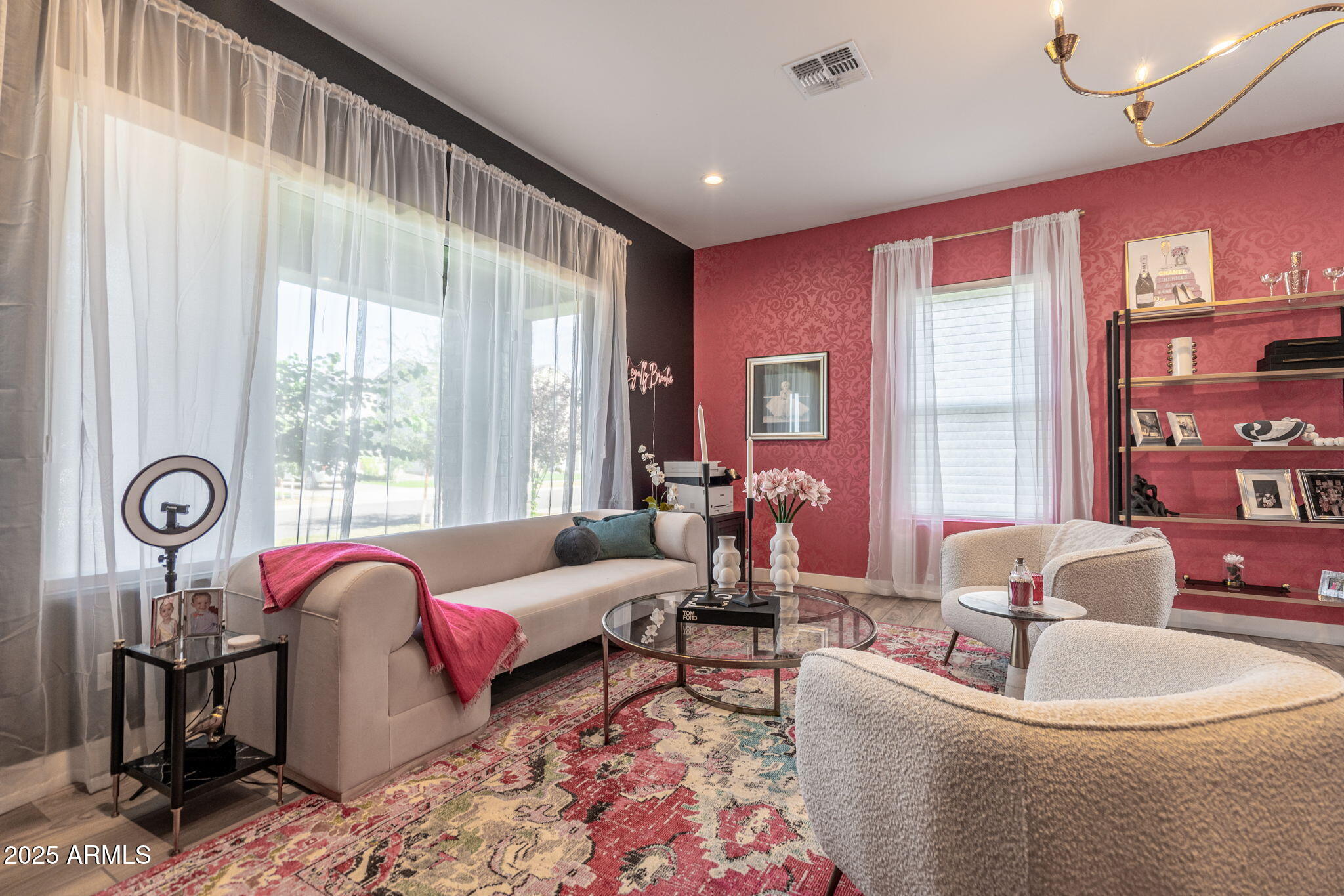 3925 East Sagebrush Street Gilbert, AZ 85296 - Photo 10 of 39 Baller's Offices!