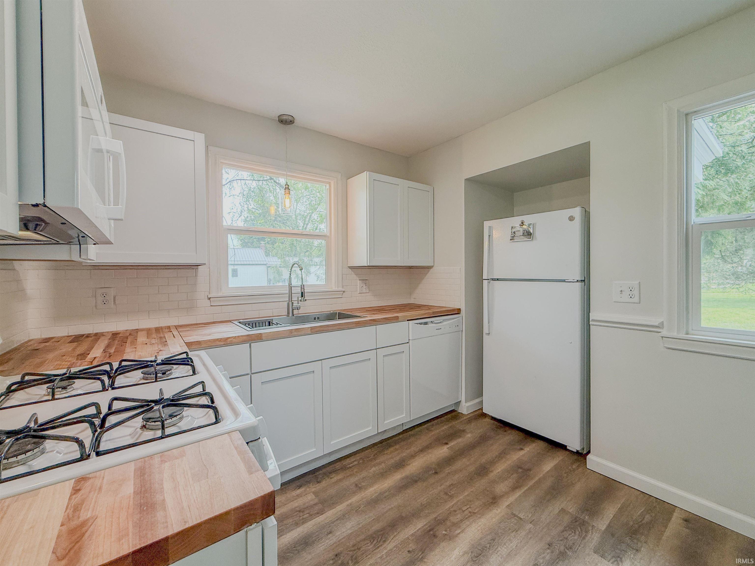 2425 Ojibway Trail Fort Wayne, IN 46809 - Photo 13 of 36