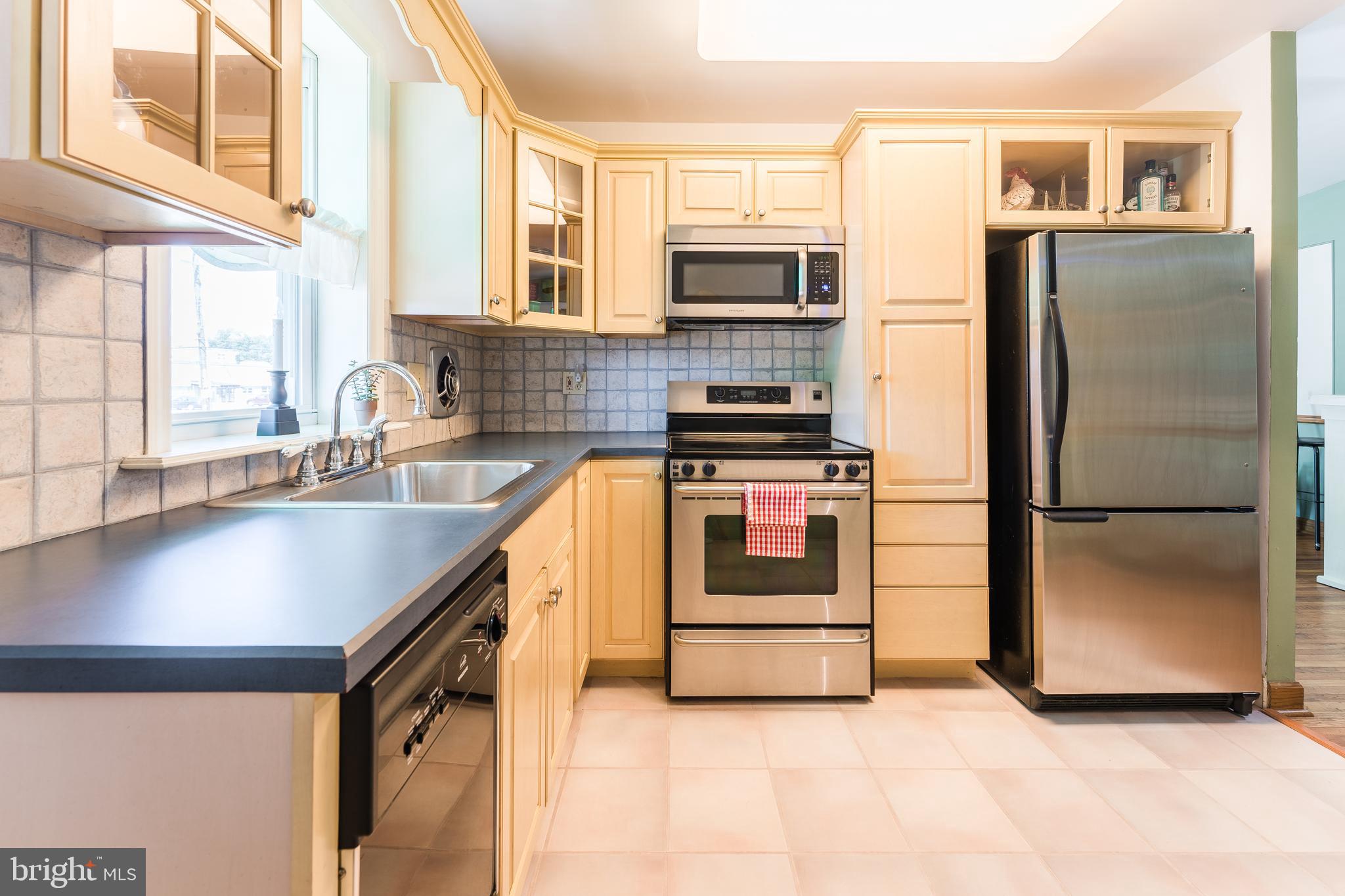 7801 Dungan Road Philadelphia, PA 19111 - Photo 11 of 37 Gallery Image 11