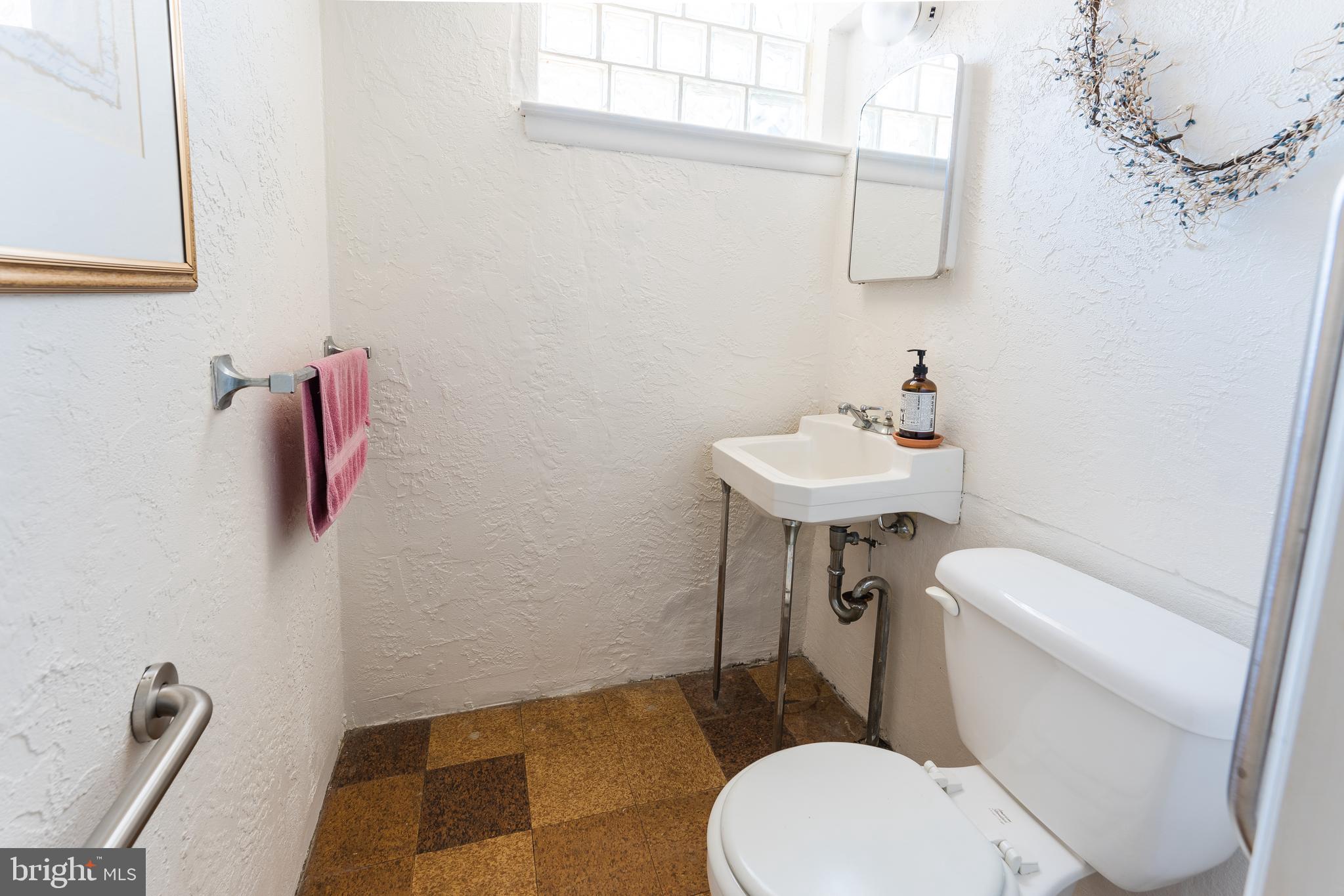 7801 Dungan Road Philadelphia, PA 19111 - Photo 21 of 37 Gallery Image 21