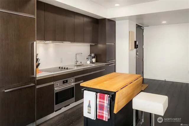 $2,850 | 1808 Minor Avenue, Unit 1607, Seattle, WA 98101