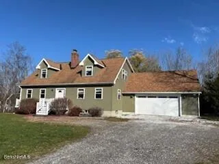 $549,900 | 558 North Main Street, Lanesborough, MA 01237