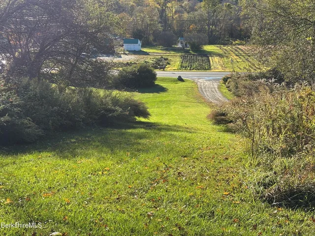 $549,900 | 558 North Main Street, Lanesborough, MA 01237