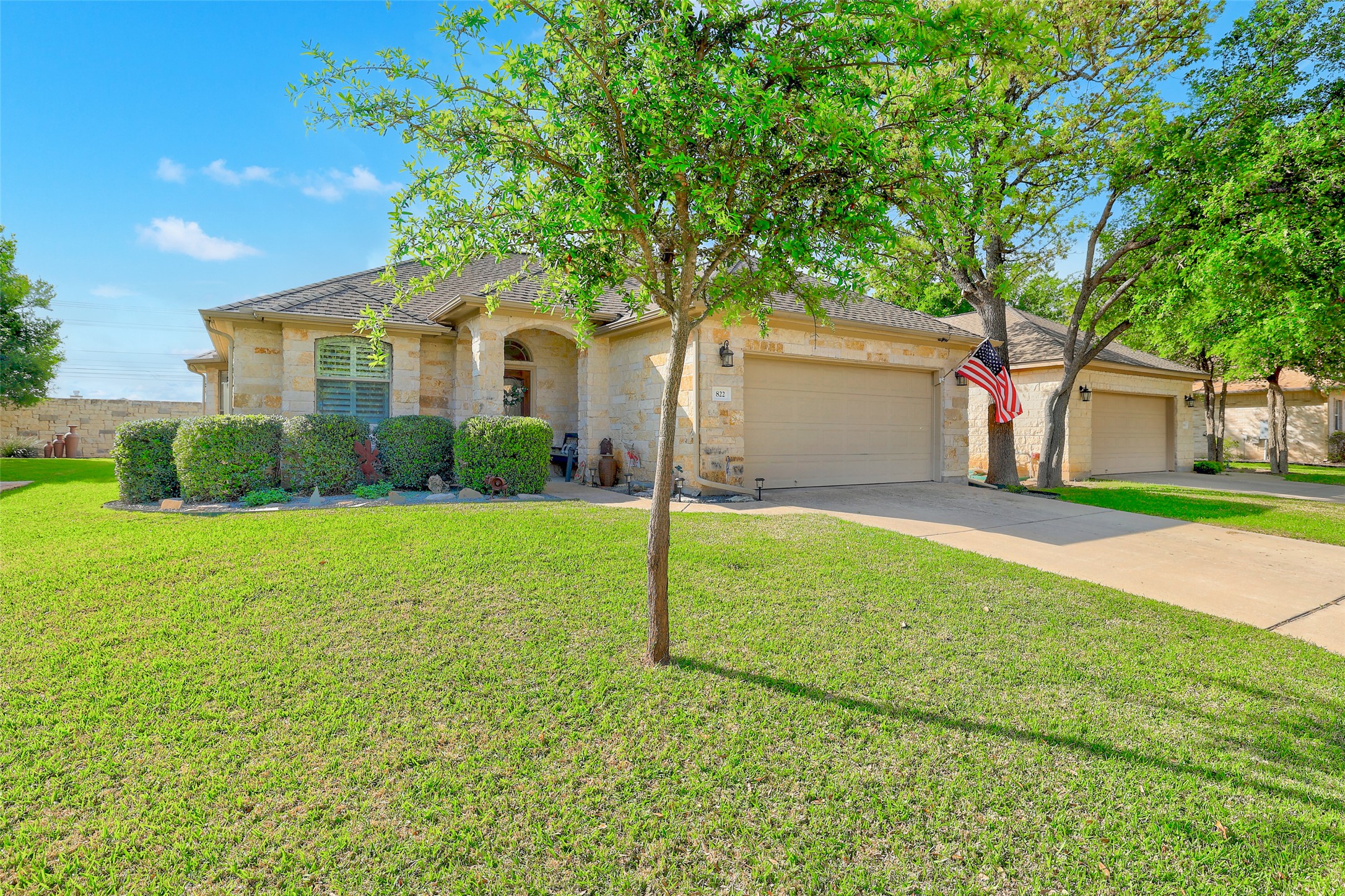 822 Boquilla Trail Georgetown, TX 78633 - Photo 2 of 32