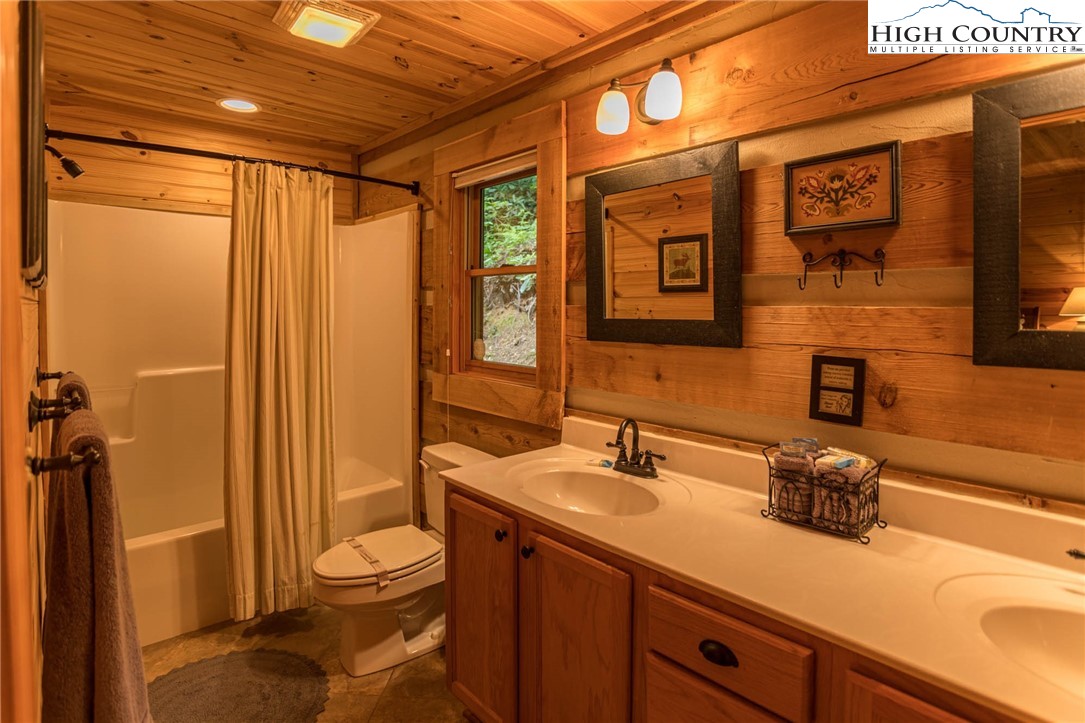 1335 Nettles Ridge Road Banner Elk, NC 28604 - Photo 18 of 39 Gallery Image 18