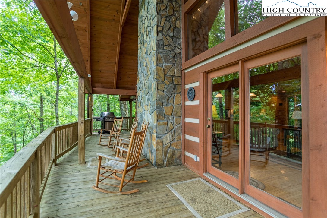 1335 Nettles Ridge Road Banner Elk, NC 28604 - Photo 4 of 39 Gallery Image 4