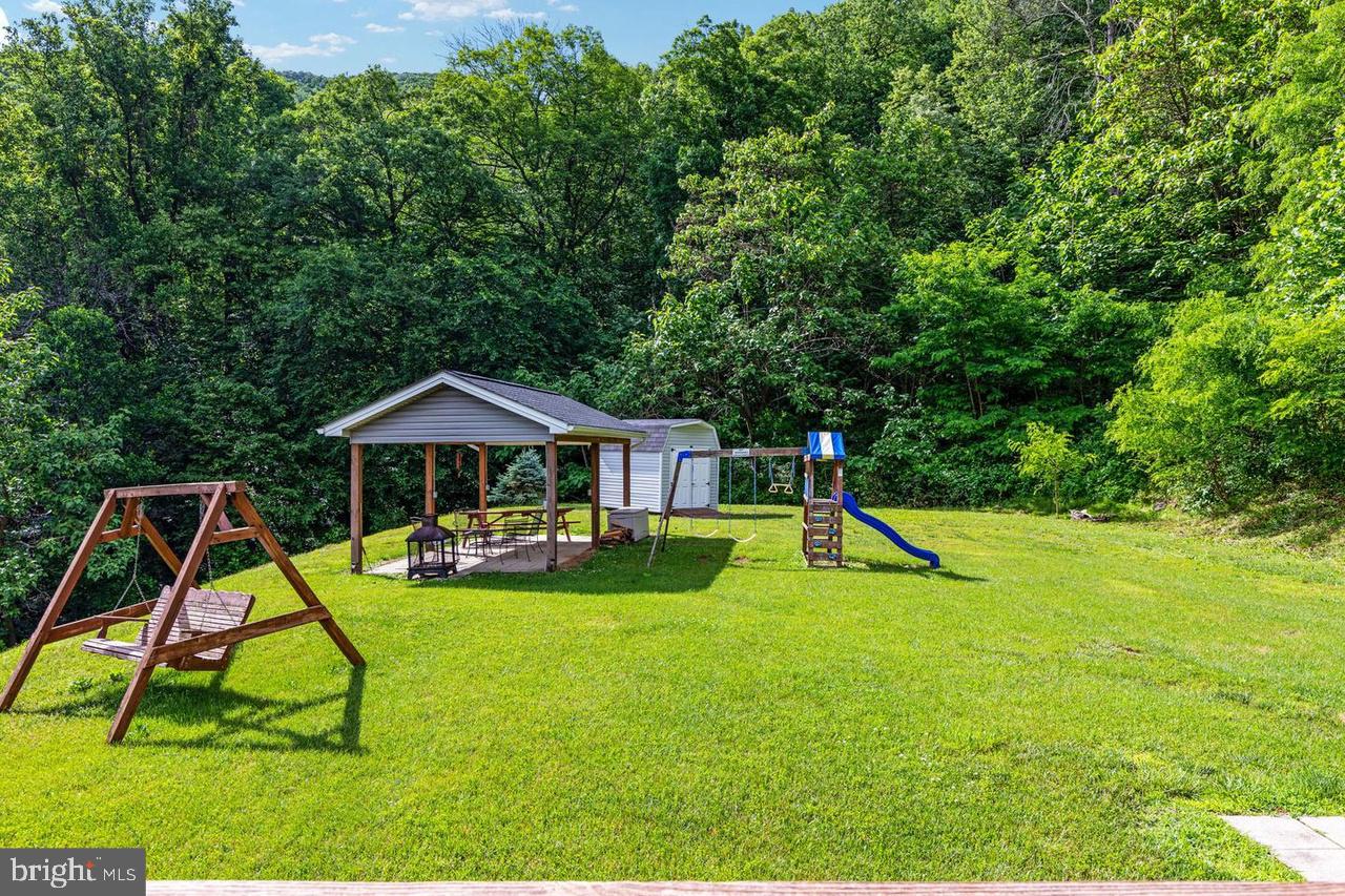 897 Helms Road Stanley, VA 22851 - Photo 7 of 60
