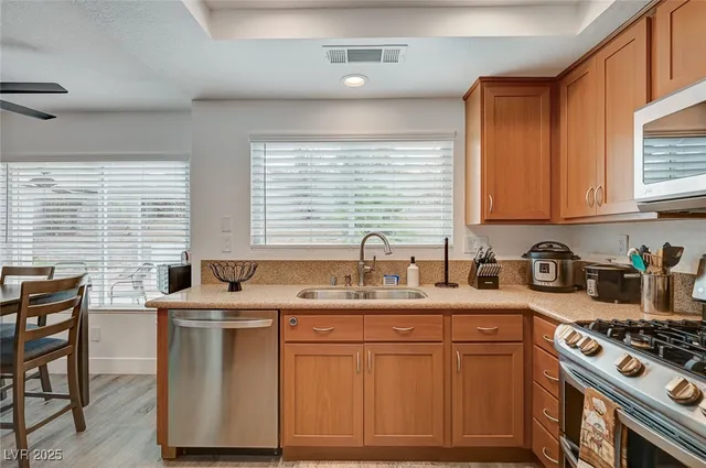 $579,999 | 345 Templeton Drive, Henderson, NV 89074