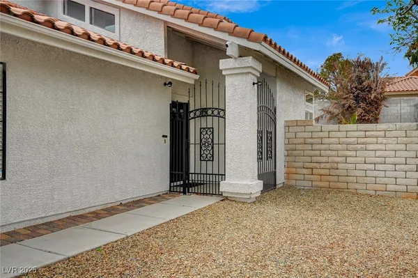 $549,999 | 345 Templeton Drive, Henderson, NV 89074