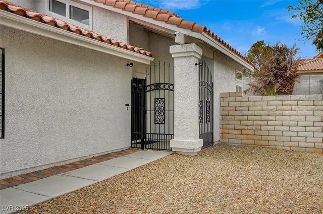 $579,999 | 345 Templeton Drive, Henderson, NV 89074