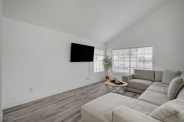 $579,999 | 345 Templeton Drive, Henderson, NV 89074