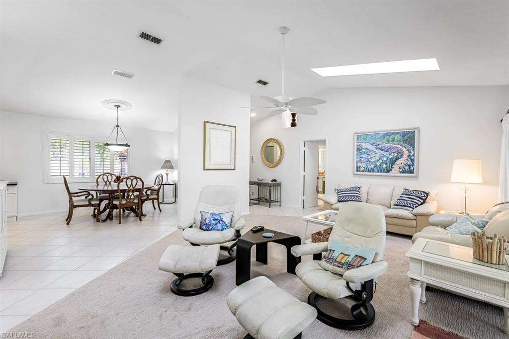 194 Albi Road, Unit 6 Naples, FL 34112 - Photo 4 of 17 Gallery Image 4