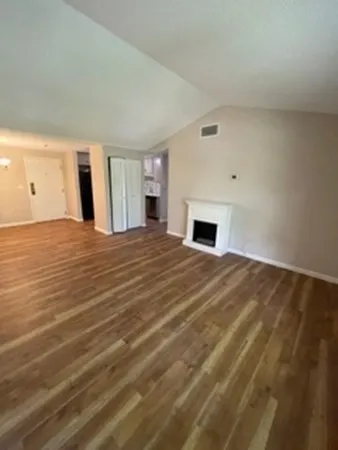 $2,300 | 10 Longworth Avenue, Unit 24, Brockton, MA 02301