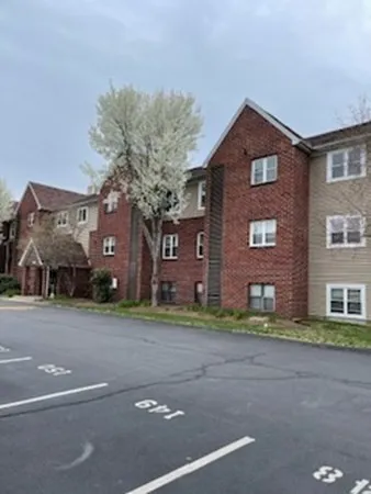 $2,300 | 10 Longworth Avenue, Unit 24, Brockton, MA 02301