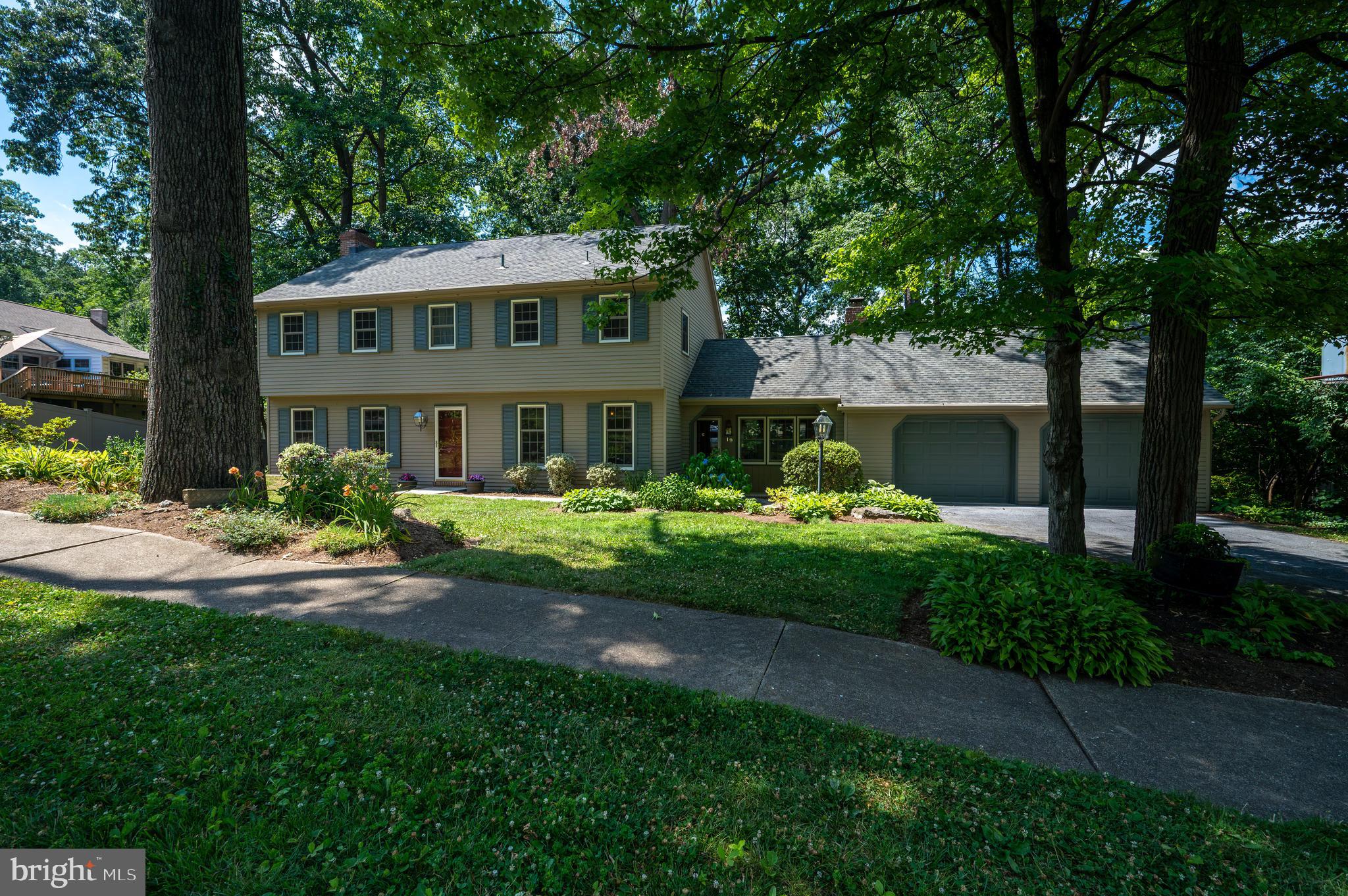 19 Birchwood Road Reading, PA 19610 - Photo 2 of 51