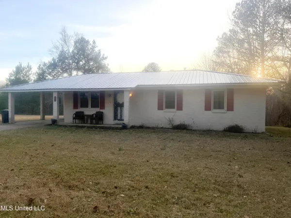 $152,900 | 398 Lane Road, Potts Camp, MS 38659