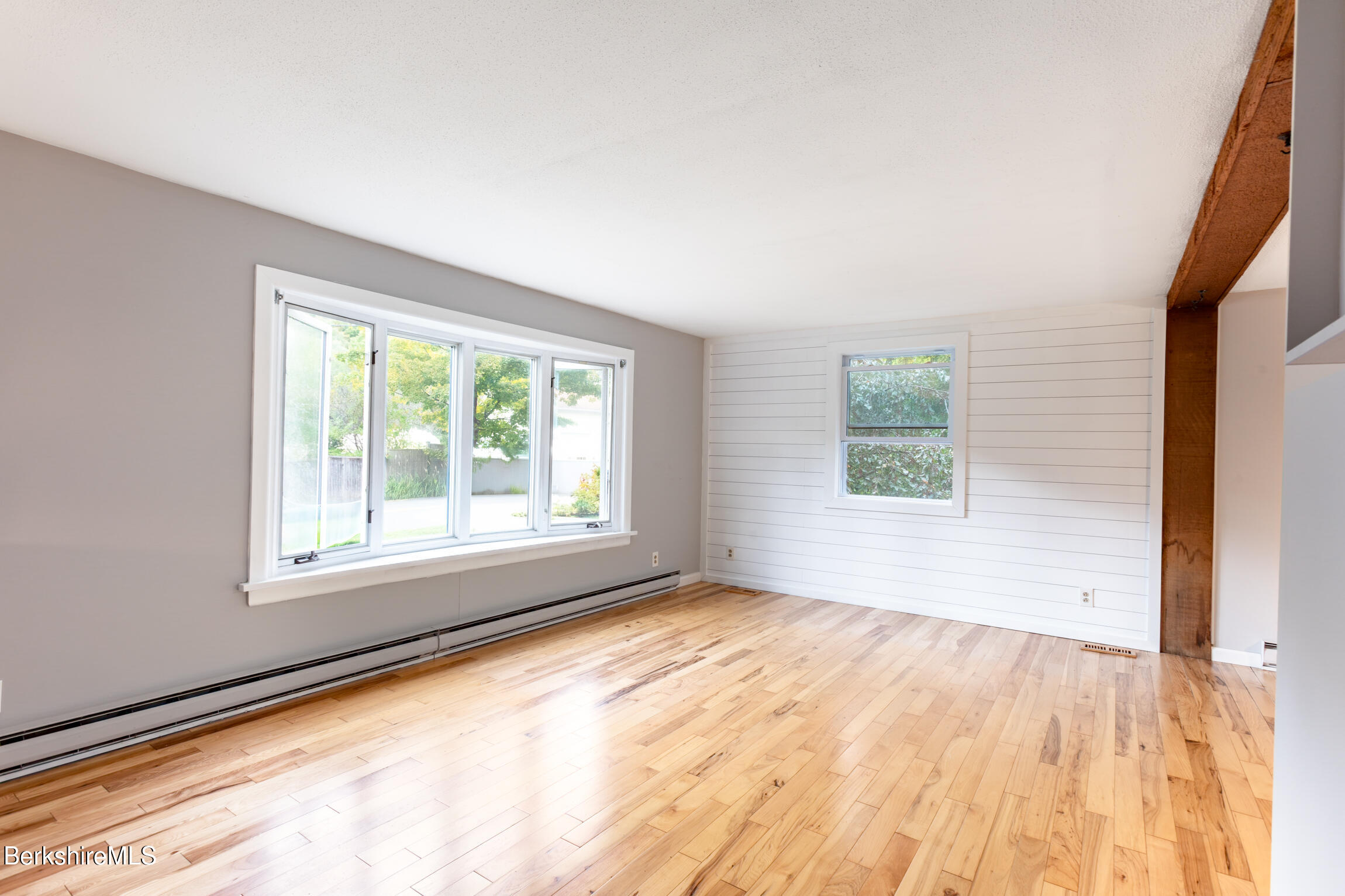 818 Partridge Road Lanesborough, MA 01237 - Photo 17 of 50 Living Room