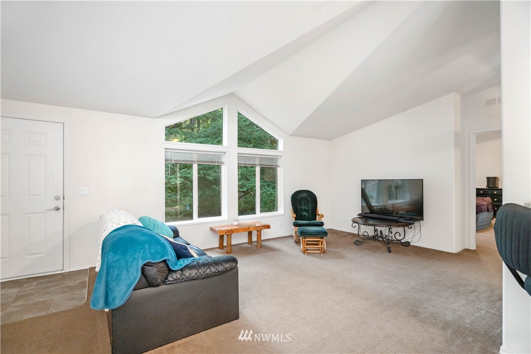 16520 Reichel Road Southeast Rainier, WA 98576 - Photo 27 of 40 Gallery Image 27