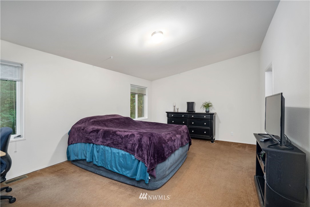 16520 Reichel Road Southeast Rainier, WA 98576 - Photo 28 of 40 Gallery Image 28