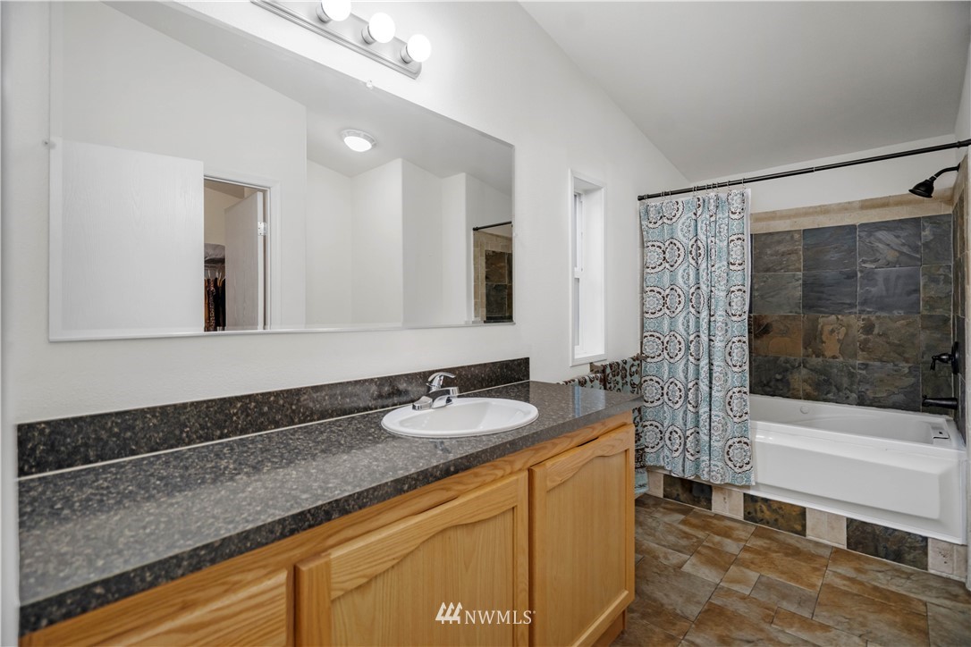 16520 Reichel Road Southeast Rainier, WA 98576 - Photo 29 of 40 Gallery Image 29