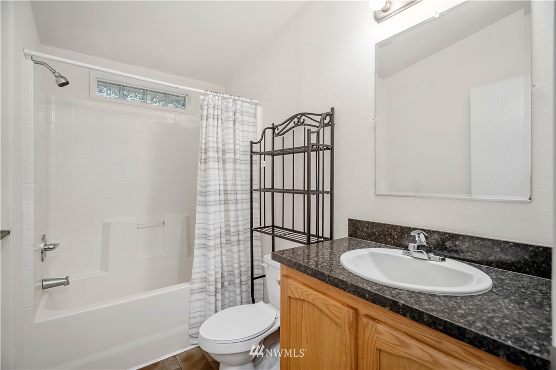 16520 Reichel Road Southeast Rainier, WA 98576 - Photo 33 of 40 Gallery Image 33