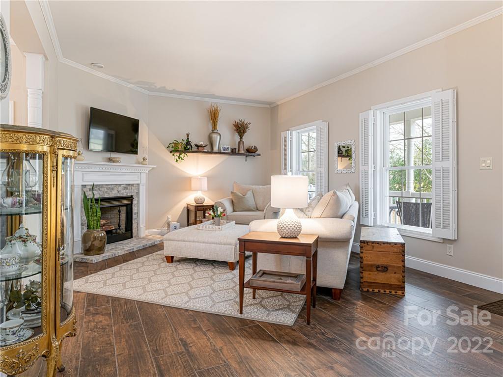 2122 North Rugby Road Hendersonville, NC 28791 - Photo 11 of 47 Gallery Image 11